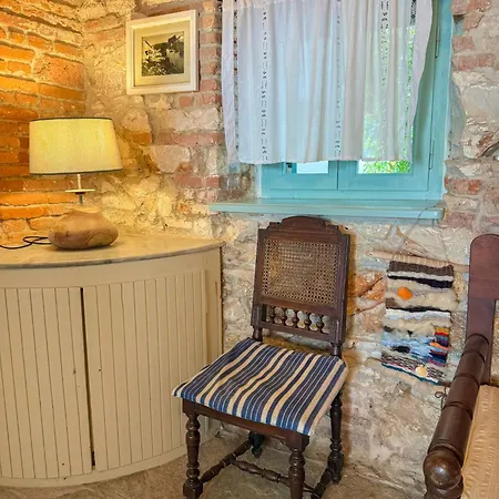 Guest house Guest Skiathos Town