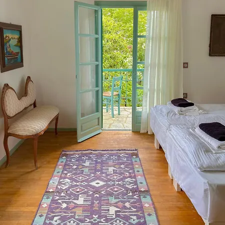 Guest Skiathos Town