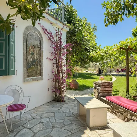Guest 3* Skiathos Town