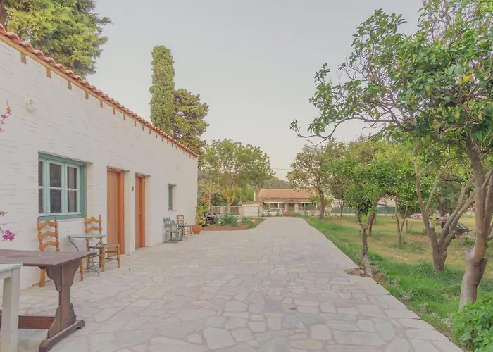 Private Wing Of A Greek Island Estate With Vineyard, Exclusive Grounds & Hosted Experiences 3*